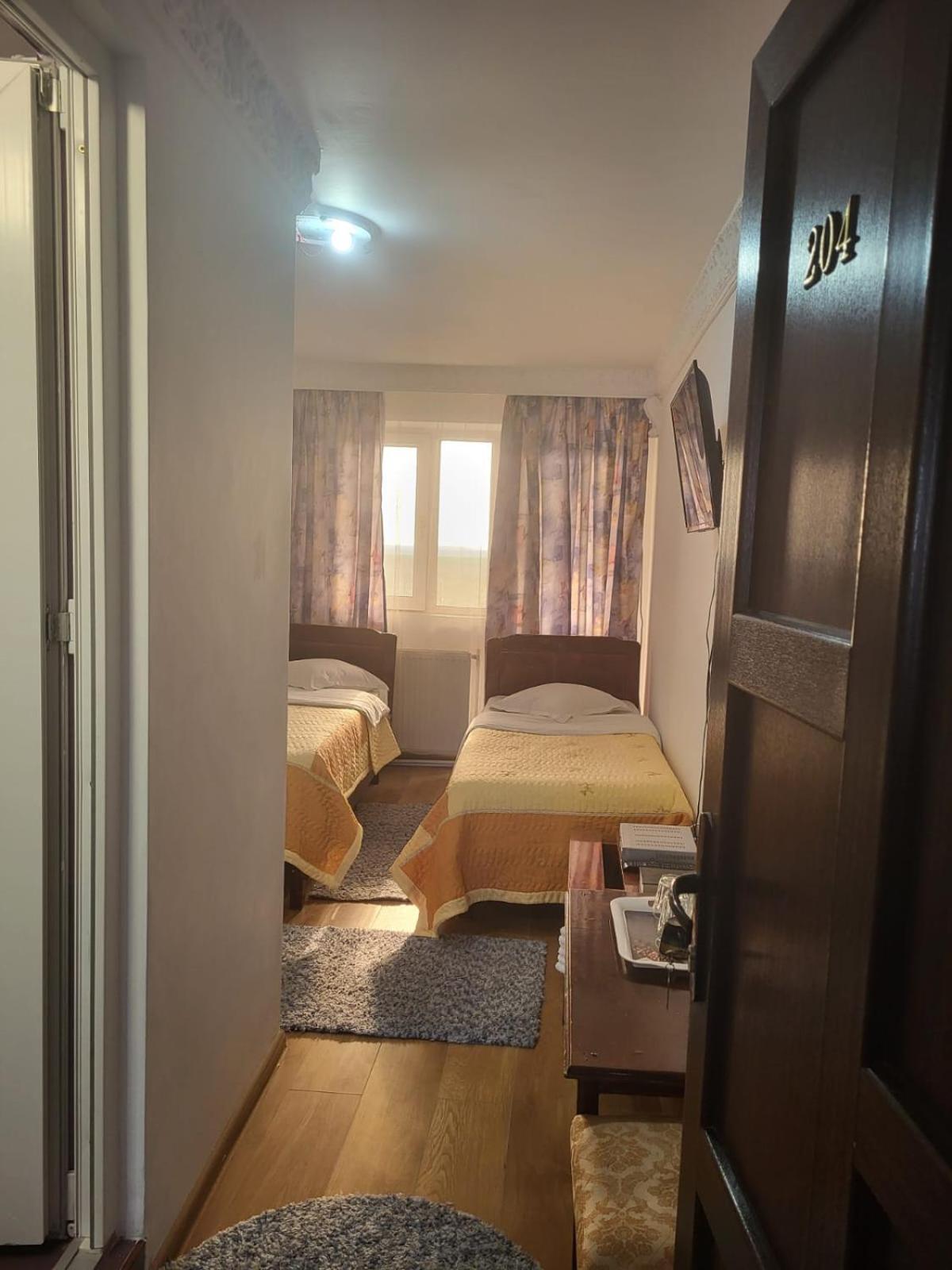 Motel Orion Obrejita エクステリア 写真